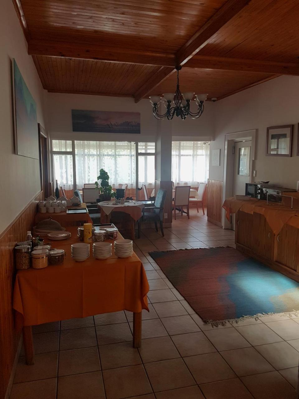 Hotel Pension Steiner Windhoek Esterno foto