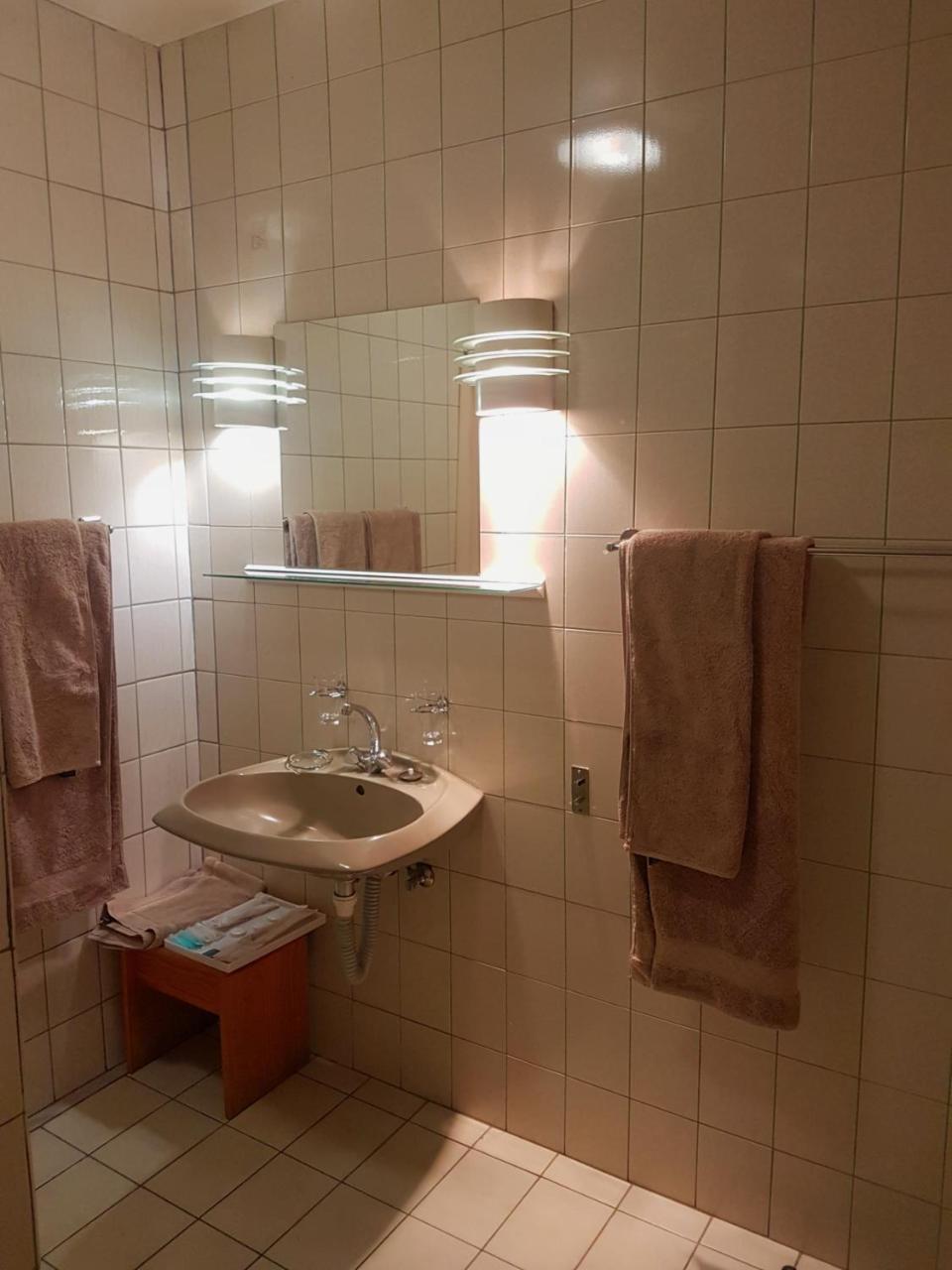 Hotel Pension Steiner Windhoek Esterno foto