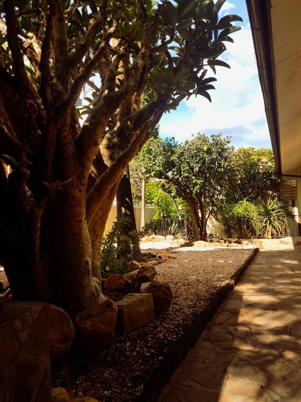 Hotel Pension Steiner Windhoek Esterno foto